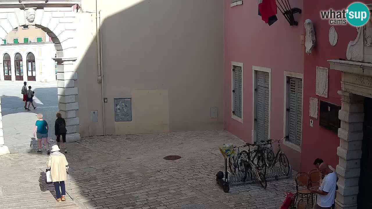 Spletna kamera Rovinj Mestna vrata – Balbijev lok – Istra – Hrvaška