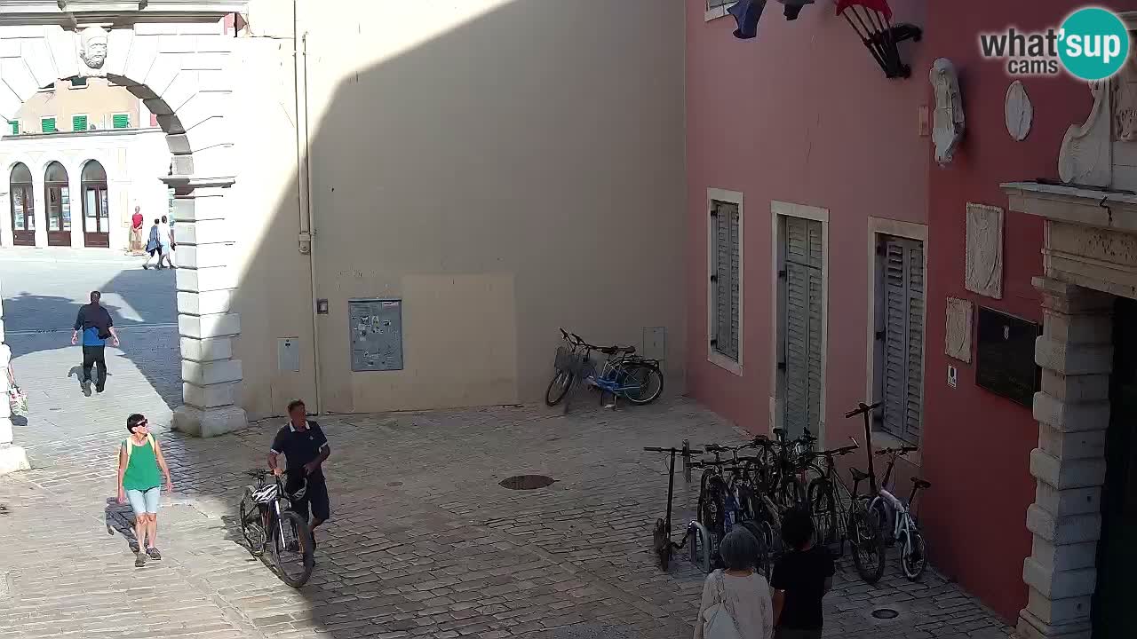 Live Rovigno webcam – Arco di Balbi “Porta della città” – Istria