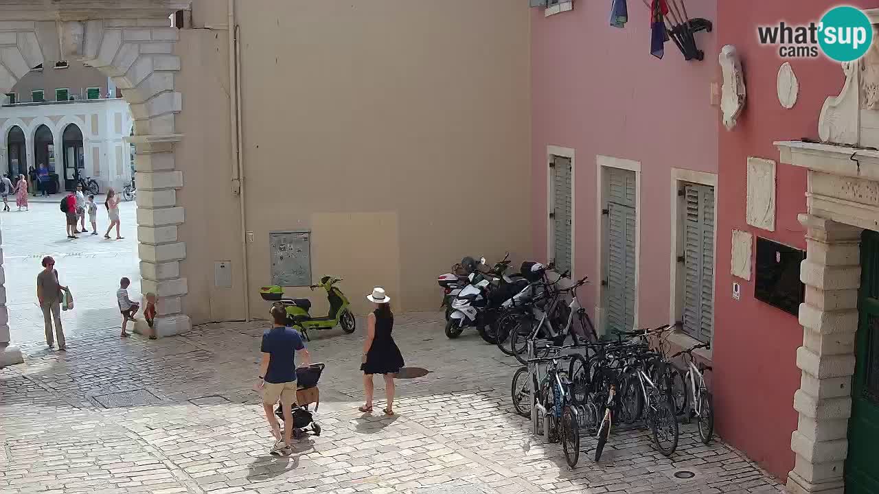 Spletna kamera Rovinj Mestna vrata – Balbijev lok – Istra – Hrvaška