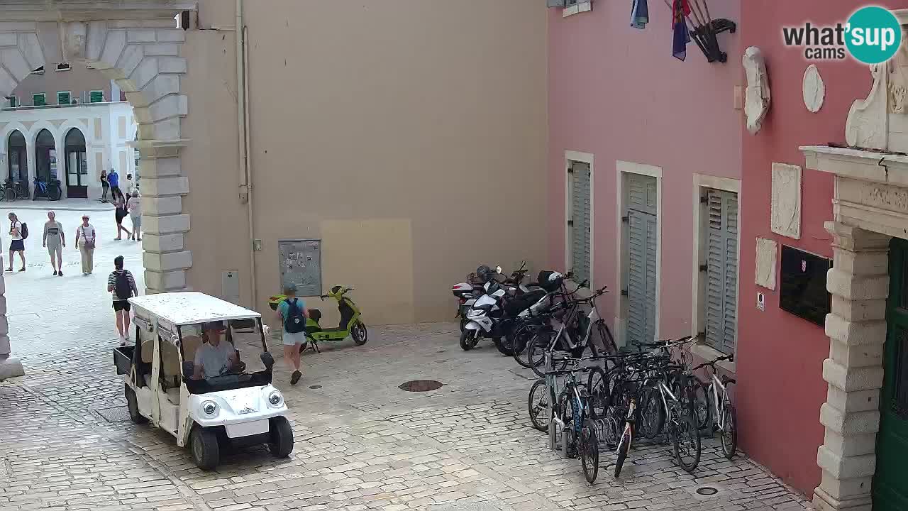 Live Rovigno webcam – Arco di Balbi “Porta della città” – Istria