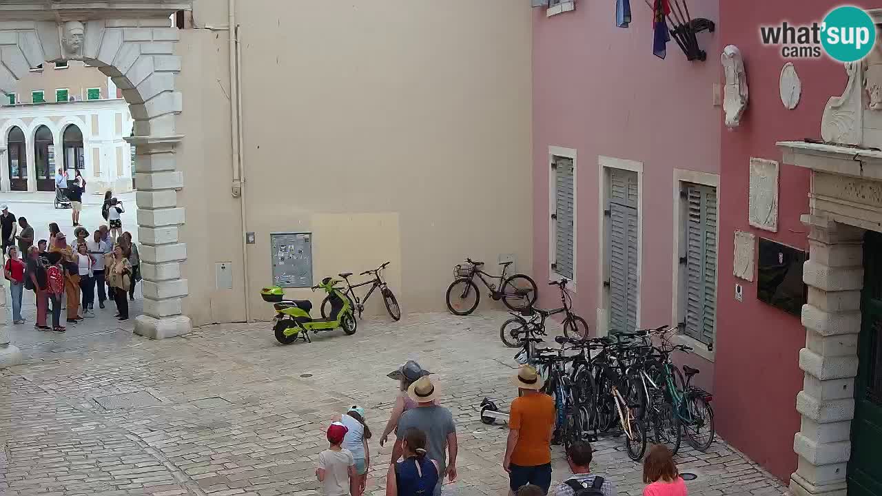 Spletna kamera Rovinj Mestna vrata – Balbijev lok – Istra – Hrvaška