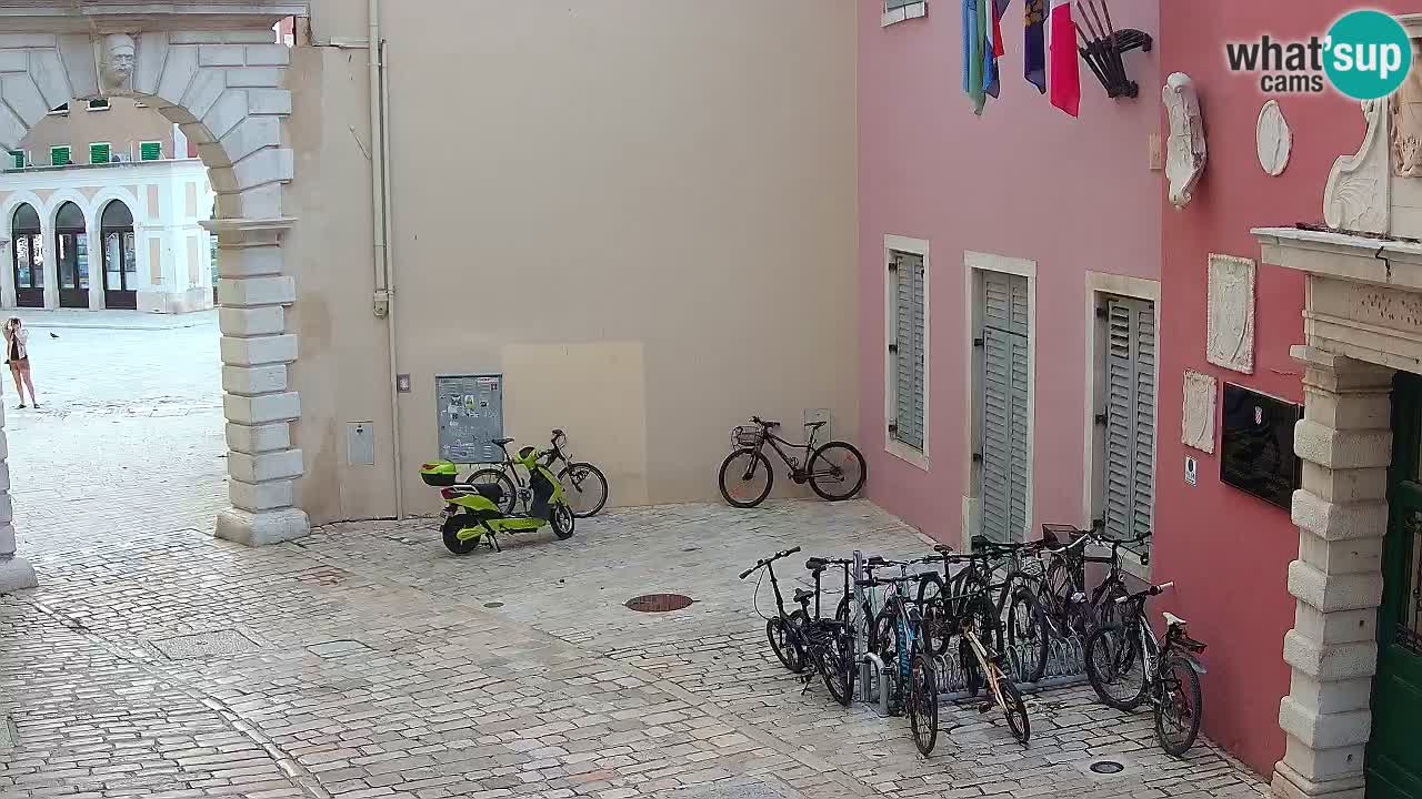Spletna kamera Rovinj Mestna vrata – Balbijev lok – Istra – Hrvaška