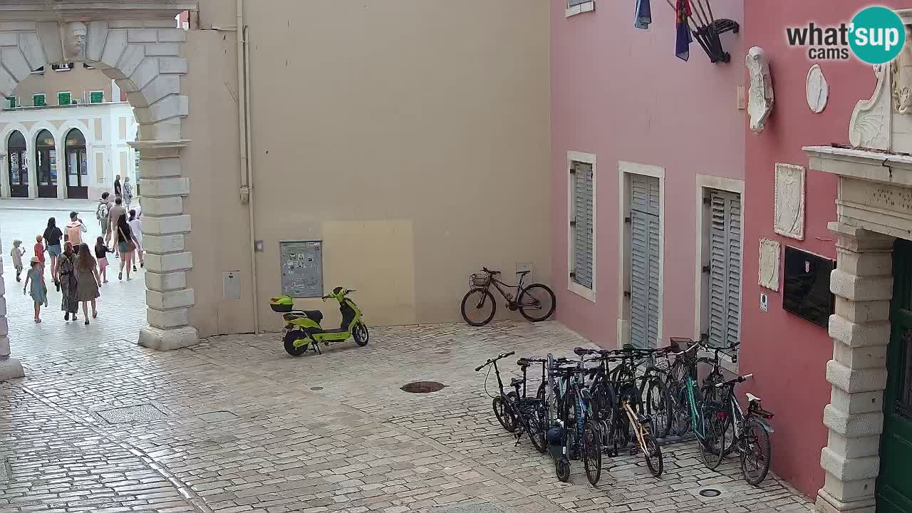 Spletna kamera Rovinj Mestna vrata – Balbijev lok – Istra – Hrvaška