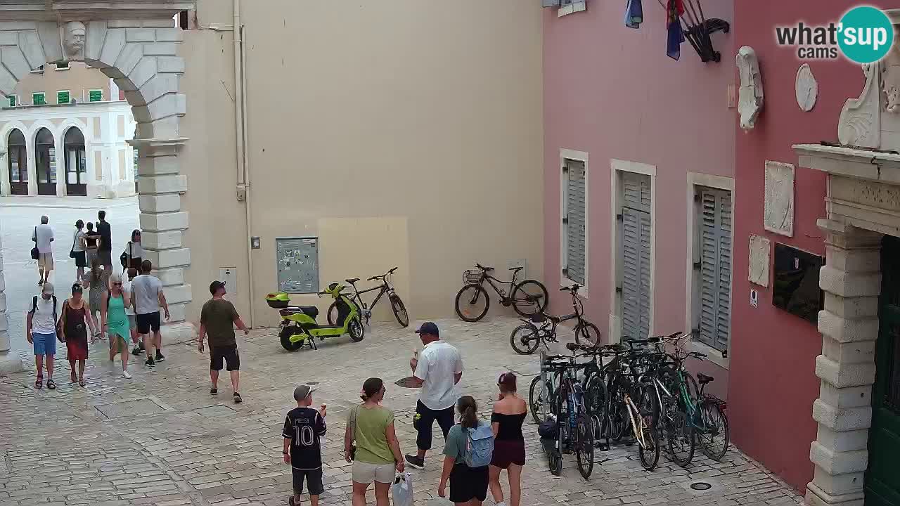 Webcam en vivo Rovinj – “Puerta de la ciudad” Proa de Balbi – Istria – Croacia