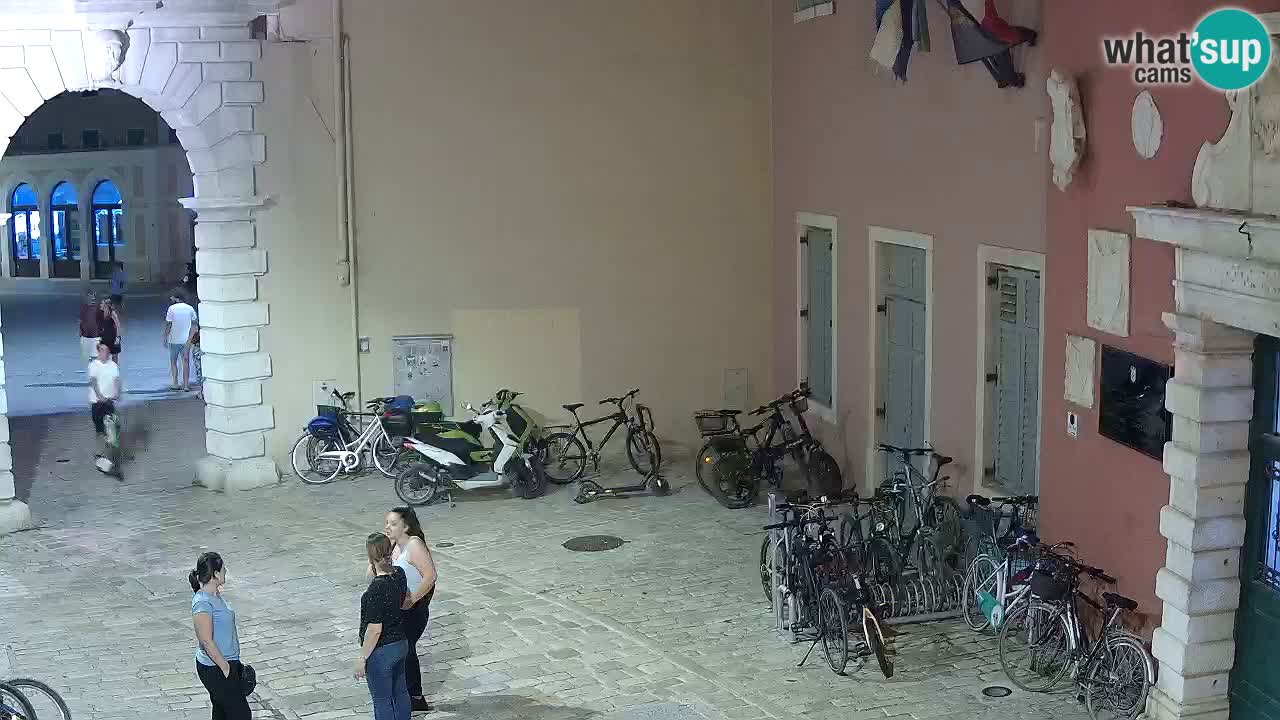 Webcam en vivo Rovinj – “Puerta de la ciudad” Proa de Balbi – Istria – Croacia