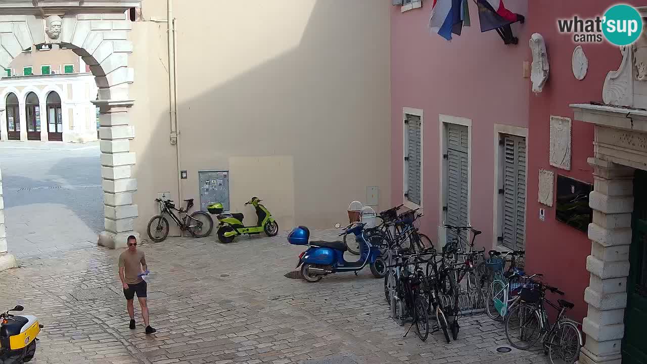 Webcam en direct Rovinj – L’arc de Balbi “Porte de la ville” – Istrie – Croatie