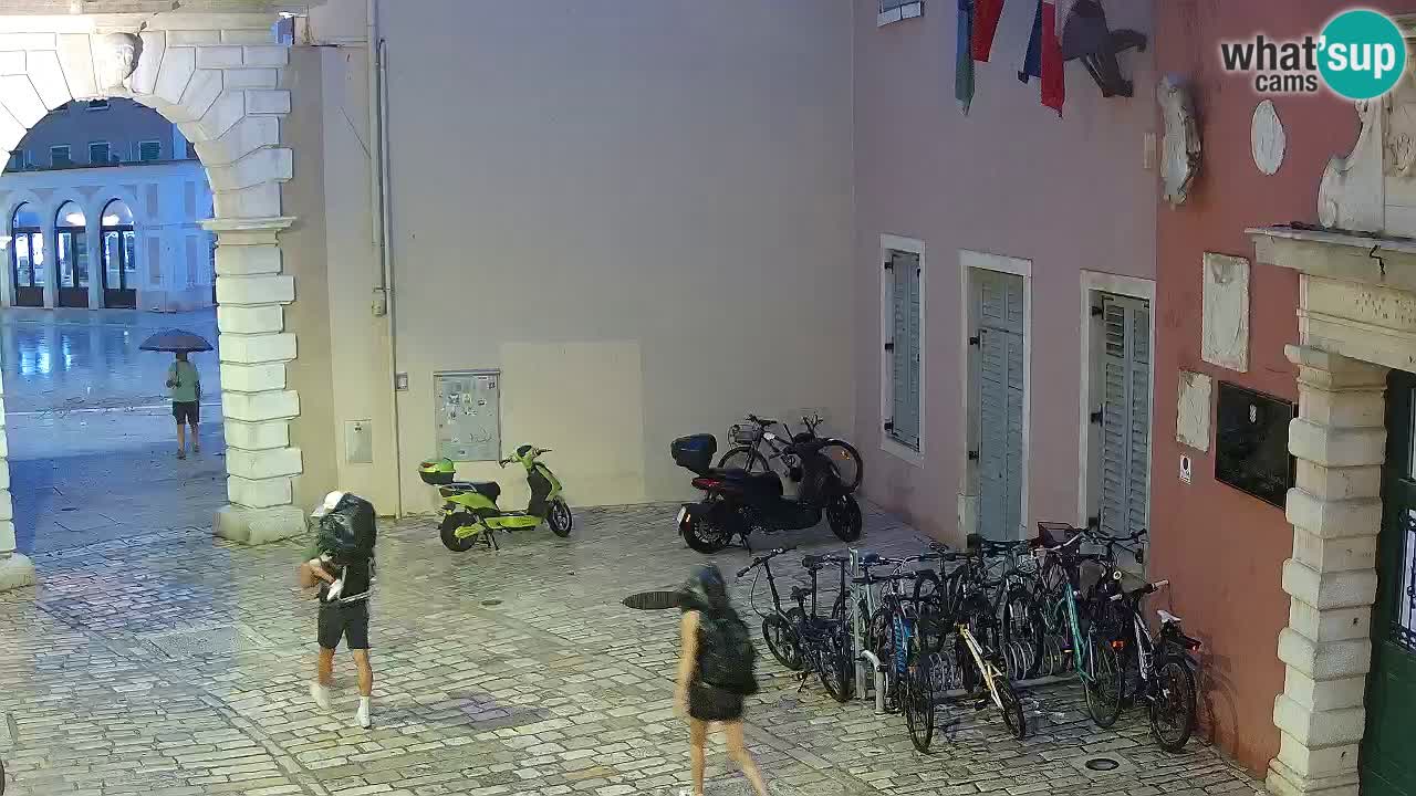 Spletna kamera Rovinj Mestna vrata – Balbijev lok – Istra – Hrvaška