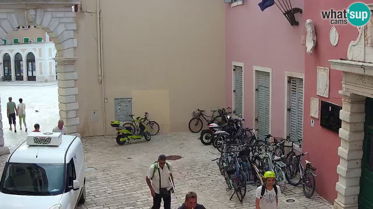 Webcam en direct Rovinj – L’arc de Balbi “Porte de la ville” – Istrie – Croatie