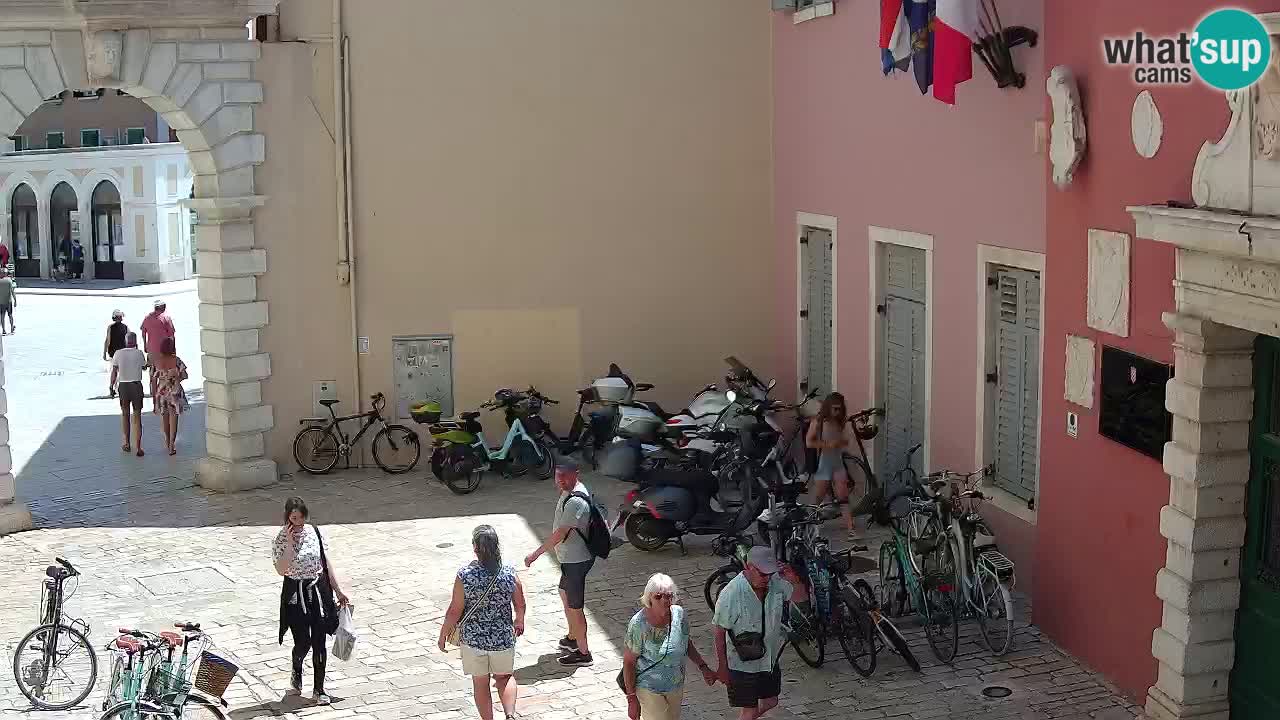 Spletna kamera Rovinj Mestna vrata – Balbijev lok – Istra – Hrvaška