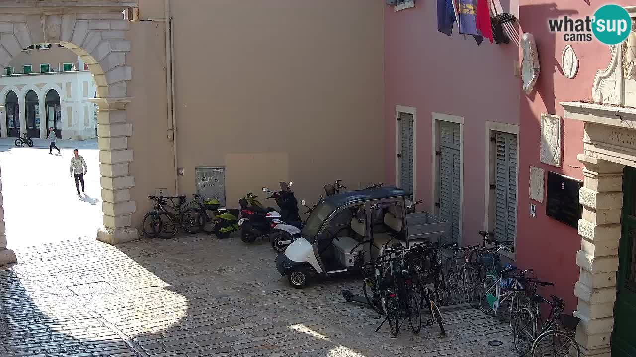 Spletna kamera Rovinj Mestna vrata – Balbijev lok – Istra – Hrvaška