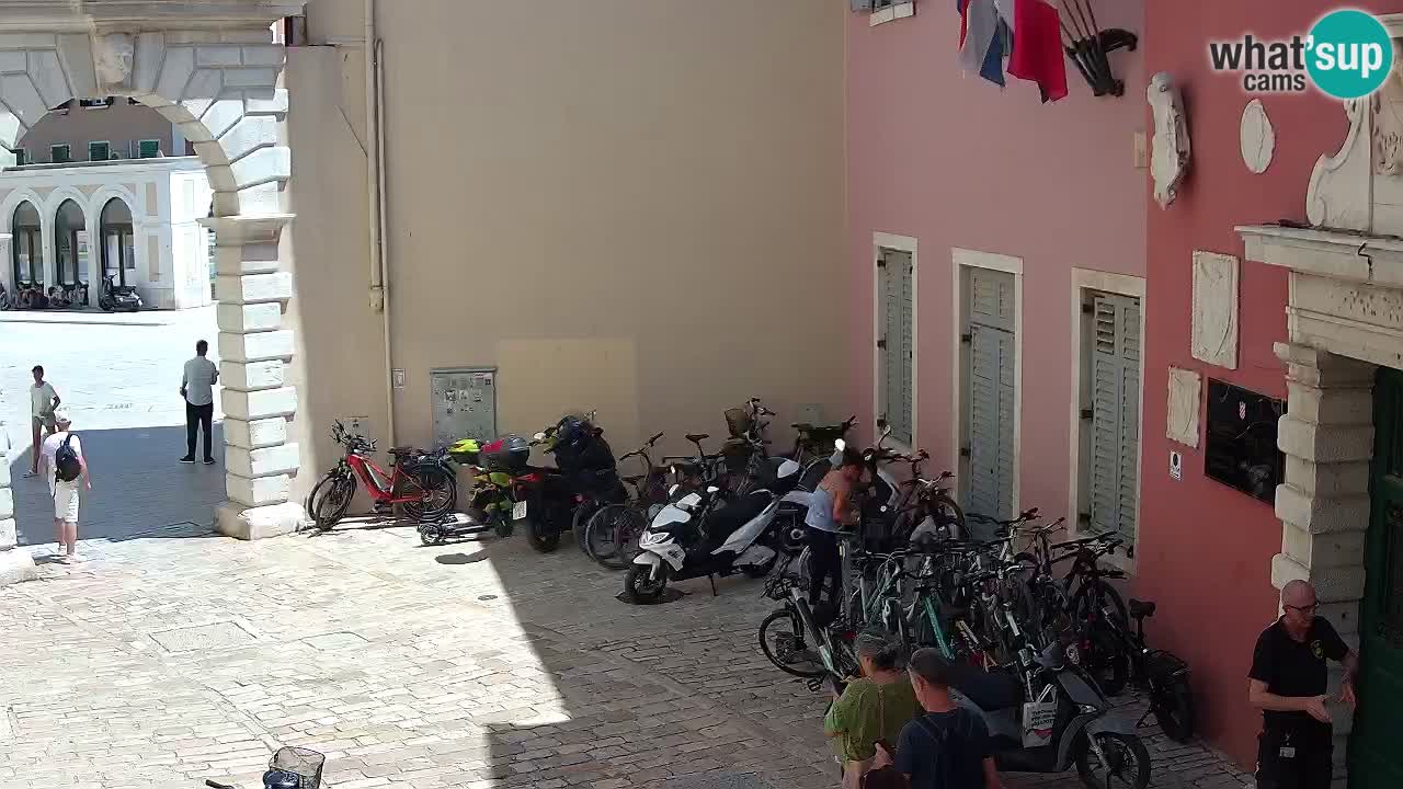 Spletna kamera Rovinj Mestna vrata – Balbijev lok – Istra – Hrvaška