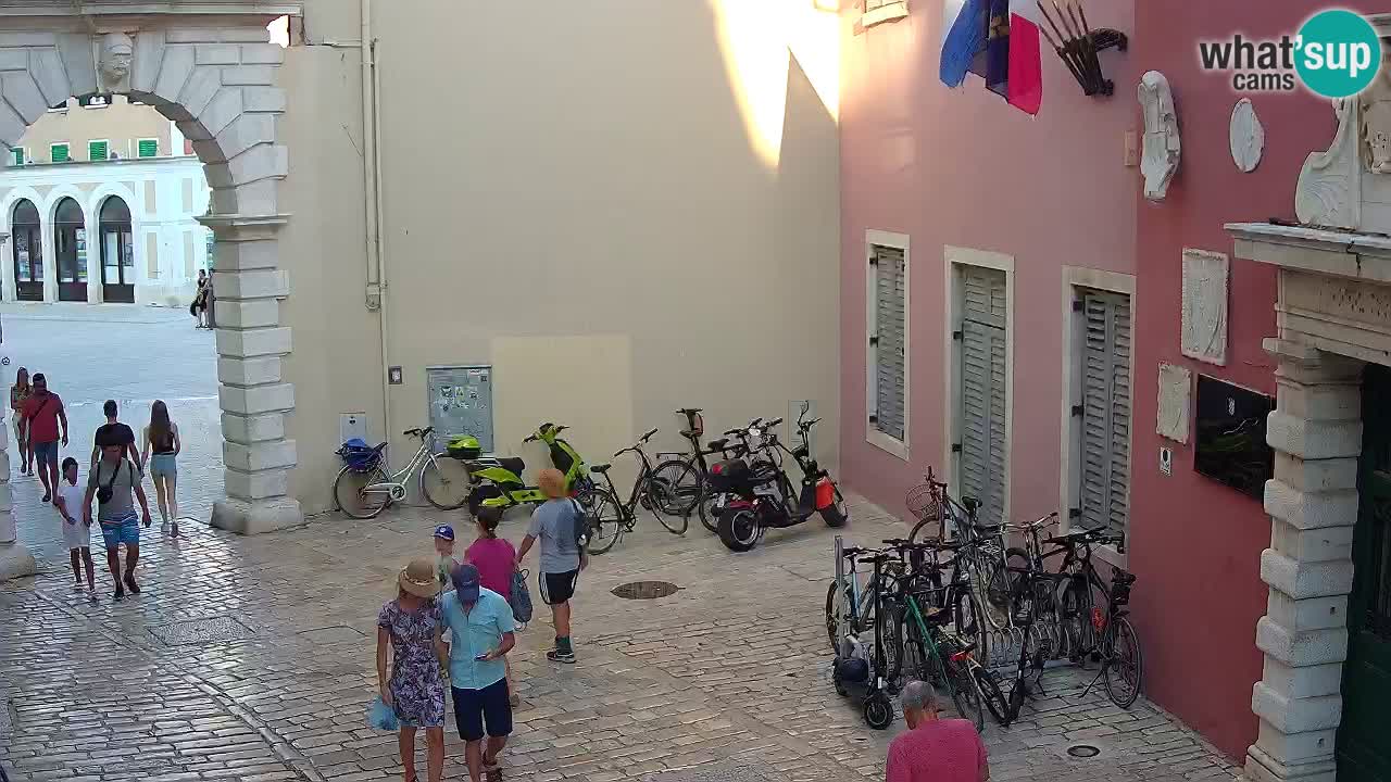 Webcam en direct Rovinj – L’arc de Balbi “Porte de la ville” – Istrie – Croatie