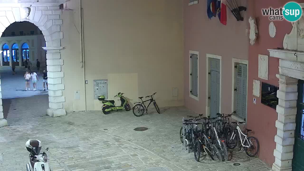 Webcam en direct Rovinj – L’arc de Balbi “Porte de la ville” – Istrie – Croatie