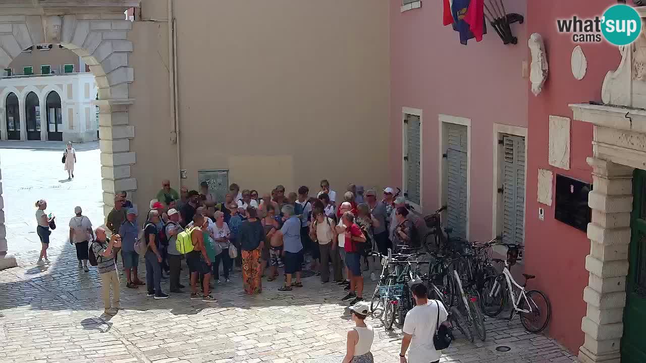 Live Rovigno webcam – Arco di Balbi “Porta della città” – Istria