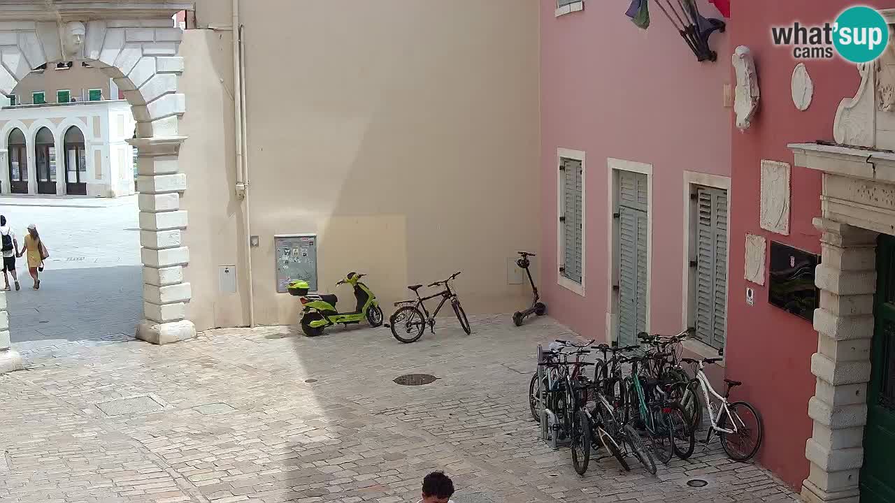 Webcam en vivo Rovinj – “Puerta de la ciudad” Proa de Balbi – Istria – Croacia