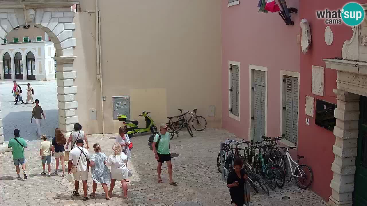 Webcam en vivo Rovinj – “Puerta de la ciudad” Proa de Balbi – Istria – Croacia