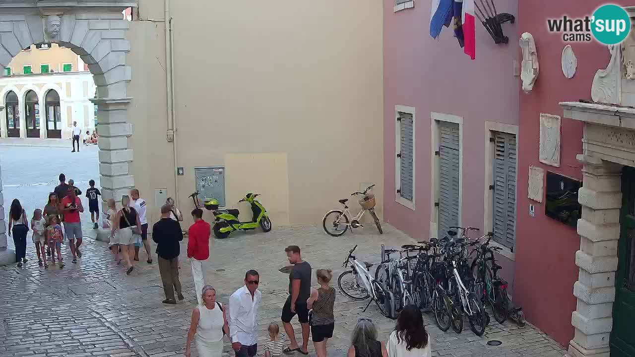 Spletna kamera Rovinj Mestna vrata – Balbijev lok – Istra – Hrvaška