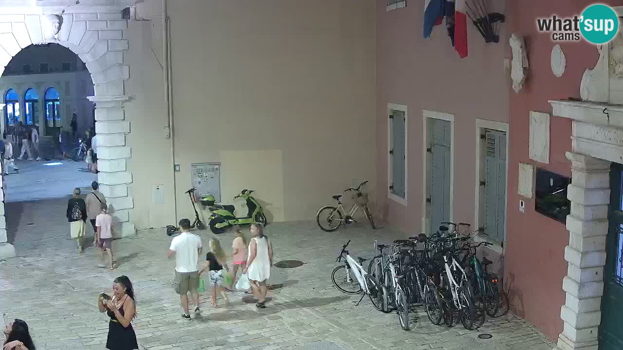 Spletna kamera Rovinj Mestna vrata – Balbijev lok – Istra – Hrvaška