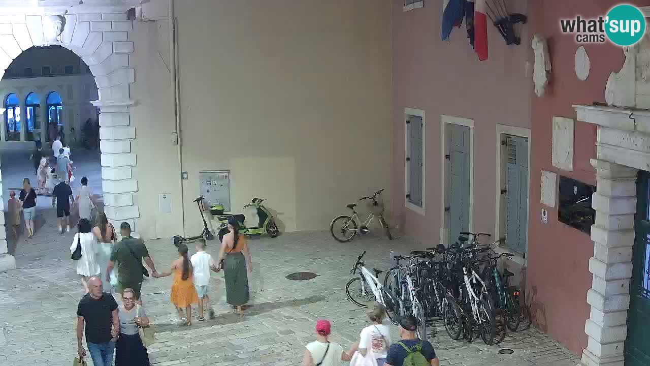 Webcam en vivo Rovinj – “Puerta de la ciudad” Proa de Balbi – Istria – Croacia
