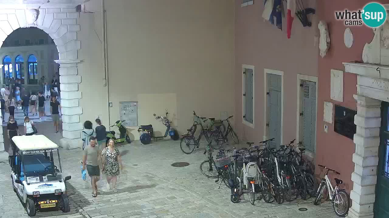 Live Rovigno webcam – Arco di Balbi “Porta della città” – Istria