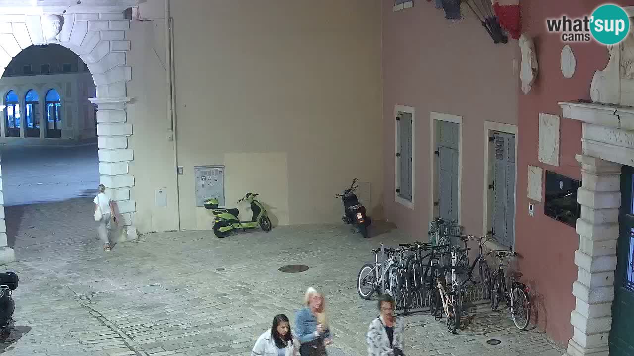 Live Rovigno webcam – Arco di Balbi “Porta della città” – Istria