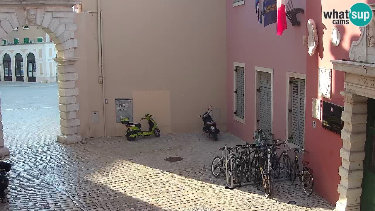 Webcam en direct Rovinj – L’arc de Balbi “Porte de la ville” – Istrie – Croatie