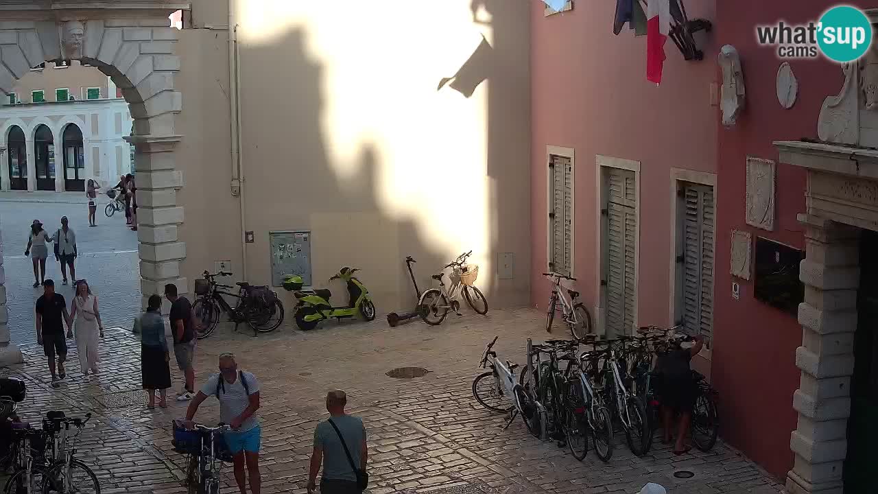 Webcam en vivo Rovinj – “Puerta de la ciudad” Proa de Balbi – Istria – Croacia