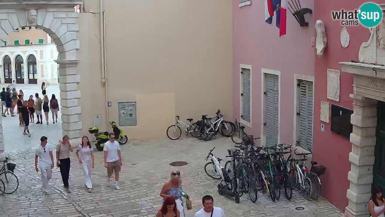 Spletna kamera Rovinj Mestna vrata – Balbijev lok – Istra – Hrvaška