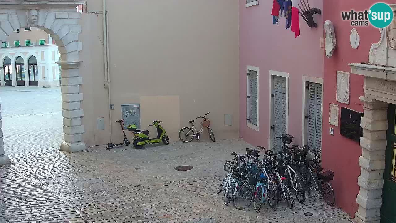 Webcam en direct Rovinj – L’arc de Balbi “Porte de la ville” – Istrie – Croatie