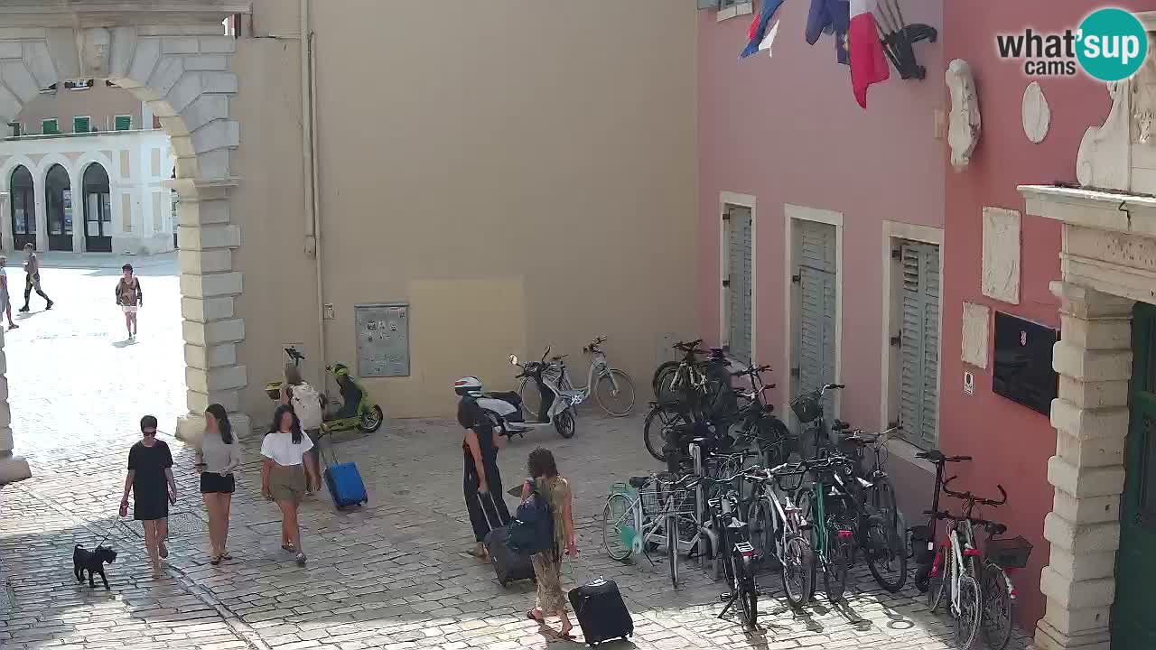 Live Rovigno webcam – Arco di Balbi “Porta della città” – Istria