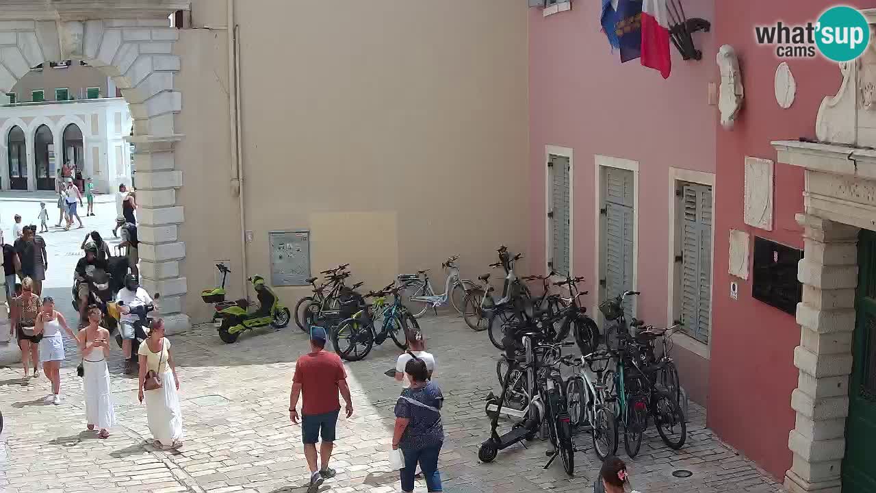 Webcam en vivo Rovinj – “Puerta de la ciudad” Proa de Balbi – Istria – Croacia