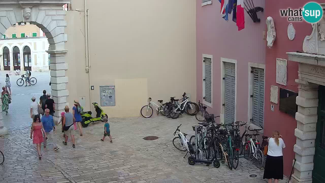 Live Rovigno webcam – Arco di Balbi “Porta della città” – Istria