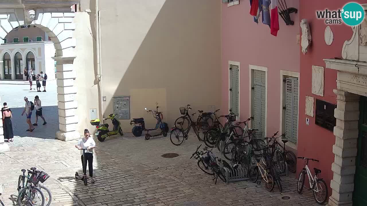 Spletna kamera Rovinj Mestna vrata – Balbijev lok – Istra – Hrvaška