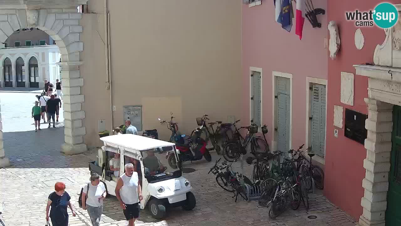 Webcam en direct Rovinj – L’arc de Balbi “Porte de la ville” – Istrie – Croatie