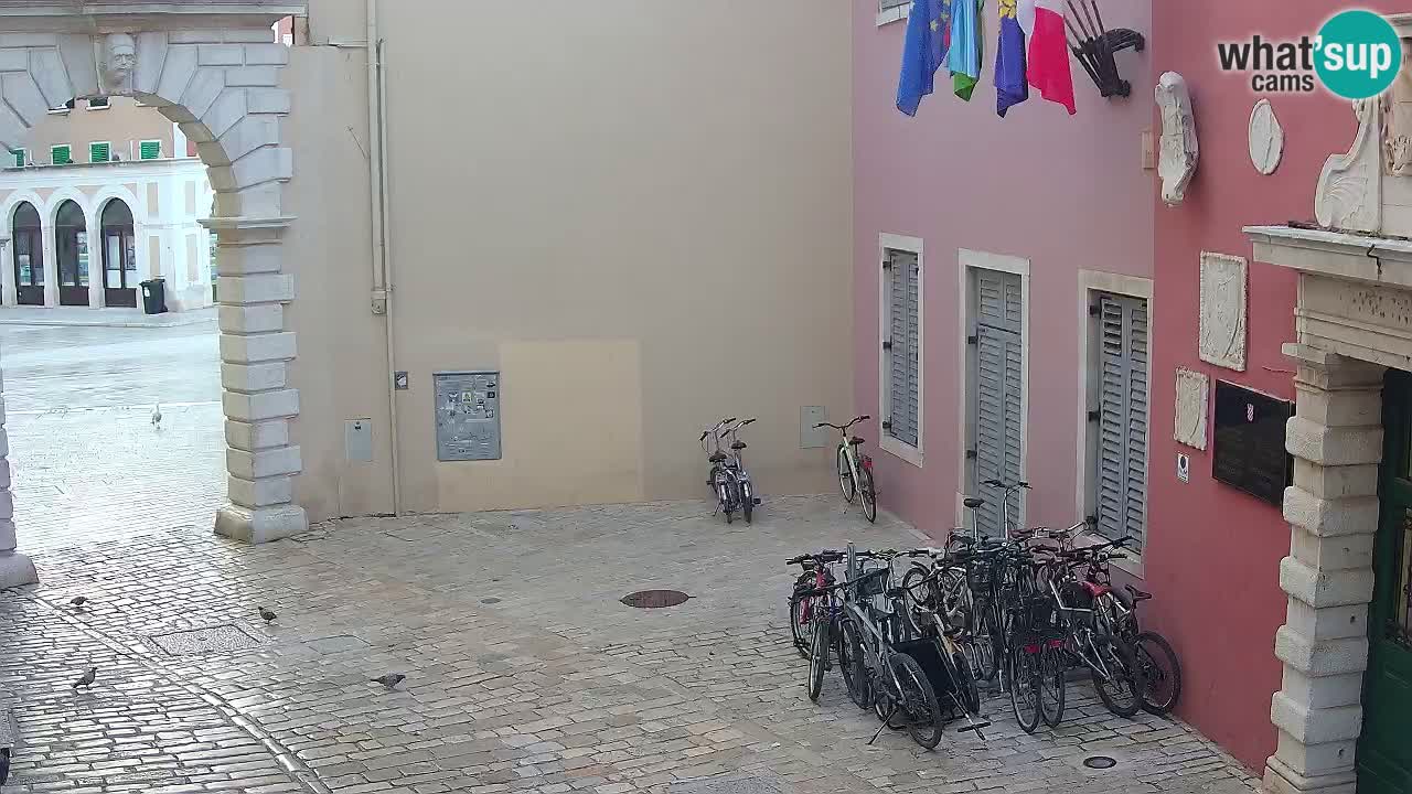 Webcam en vivo Rovinj – “Puerta de la ciudad” Proa de Balbi – Istria – Croacia