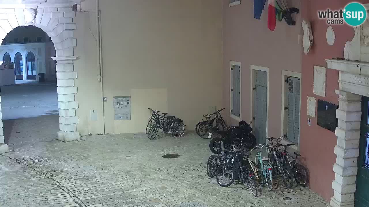 Webcam en direct Rovinj – L’arc de Balbi “Porte de la ville” – Istrie – Croatie