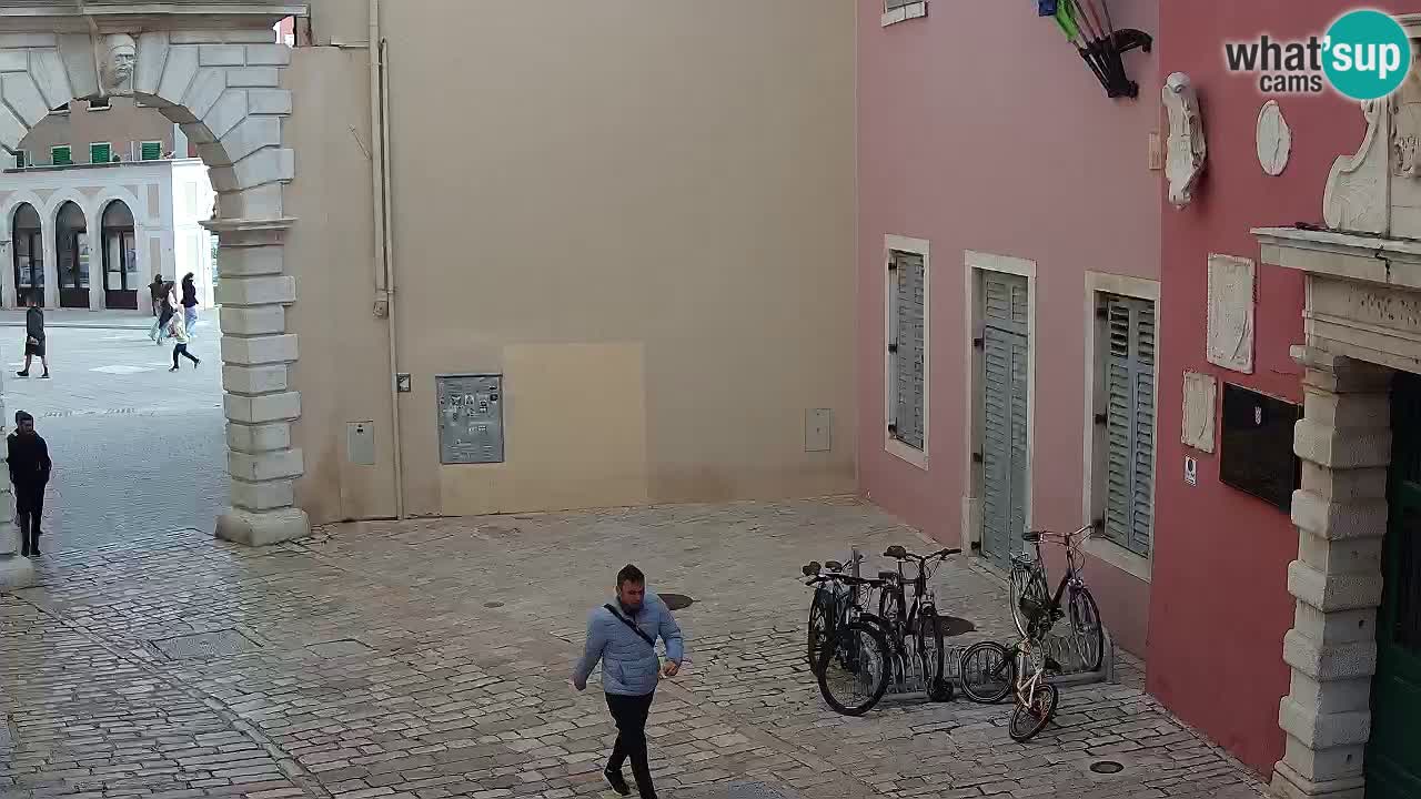 Spletna kamera Rovinj Mestna vrata – Balbijev lok – Istra – Hrvaška