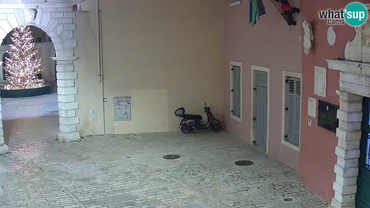Live webcam Rovinj – Balbijev luk “Gradska vrata” – Istra – Hrvatska