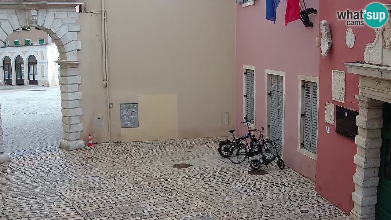 Spletna kamera Rovinj Mestna vrata – Balbijev lok – Istra – Hrvaška