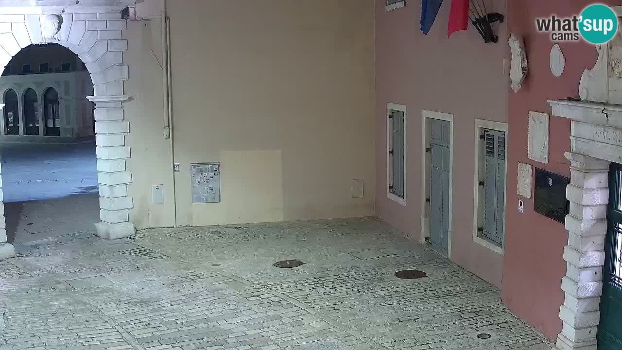 Spletna kamera Rovinj Mestna vrata – Balbijev lok – Istra – Hrvaška