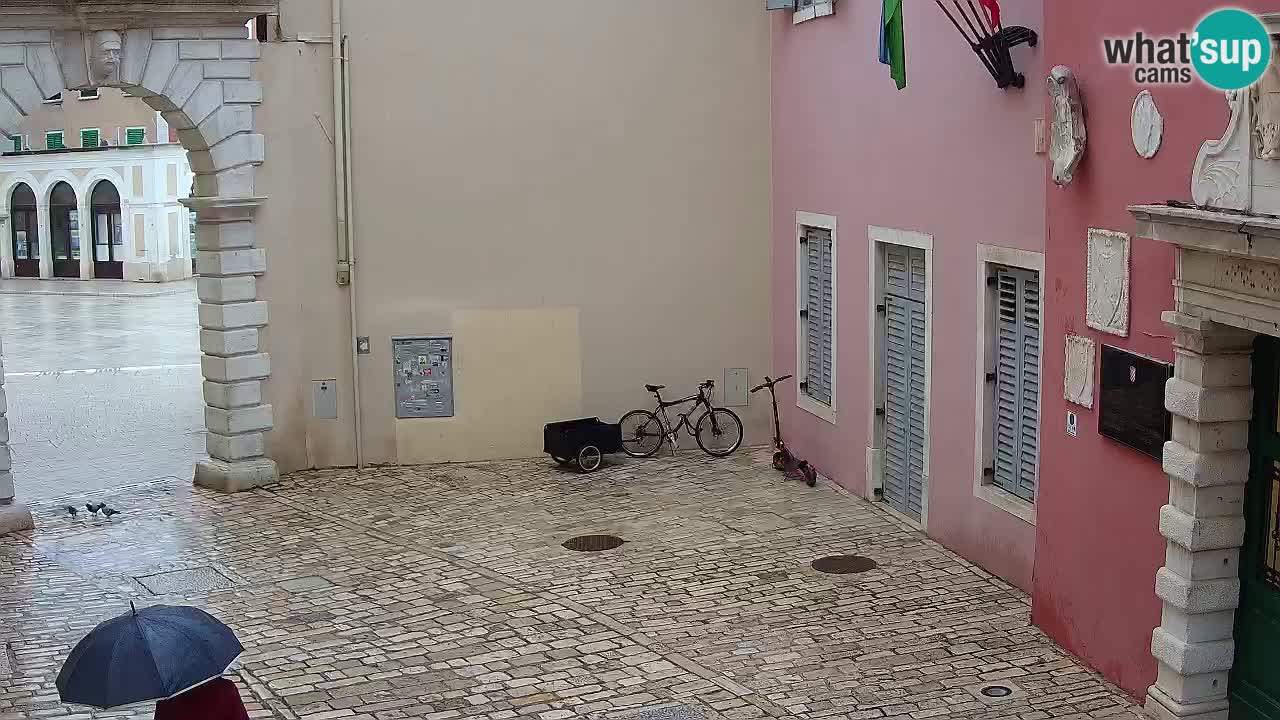 Spletna kamera Rovinj Mestna vrata – Balbijev lok – Istra – Hrvaška