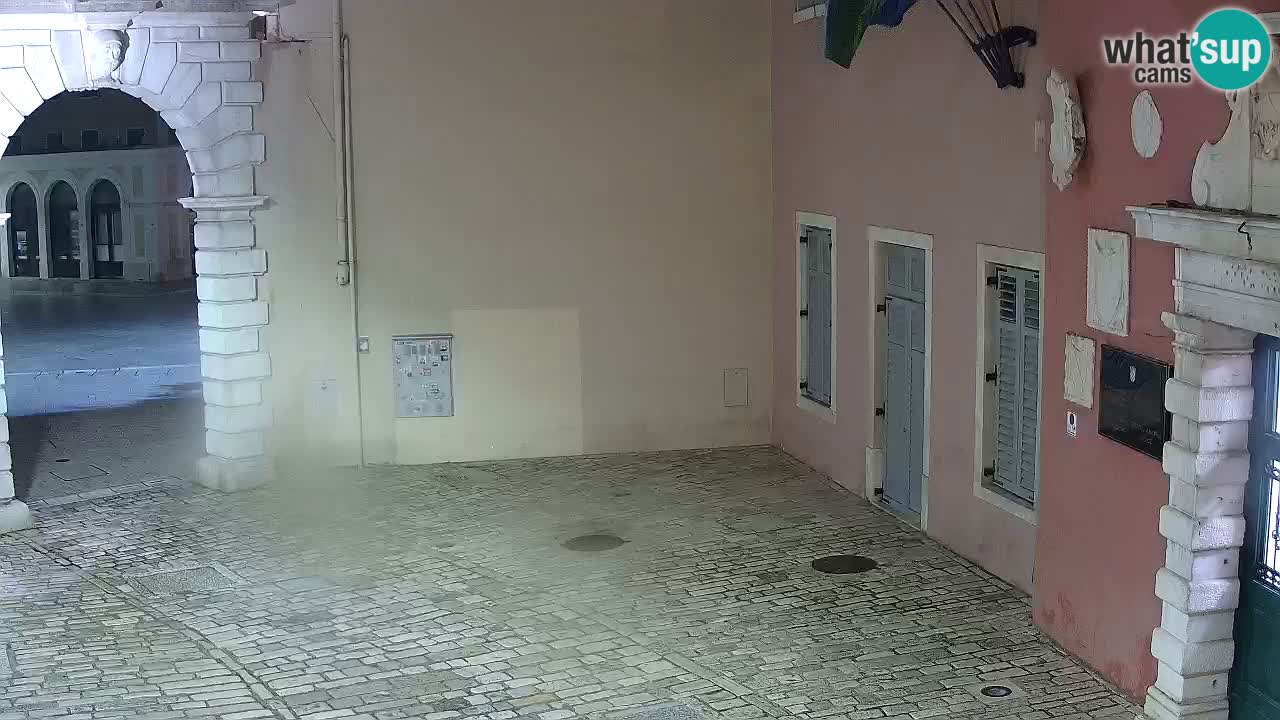 Webcam en vivo Rovinj – “Puerta de la ciudad” Proa de Balbi – Istria – Croacia