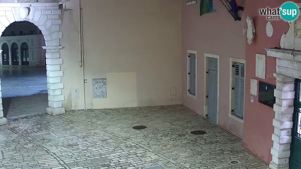 Webcam en direct Rovinj – L’arc de Balbi “Porte de la ville” – Istrie – Croatie