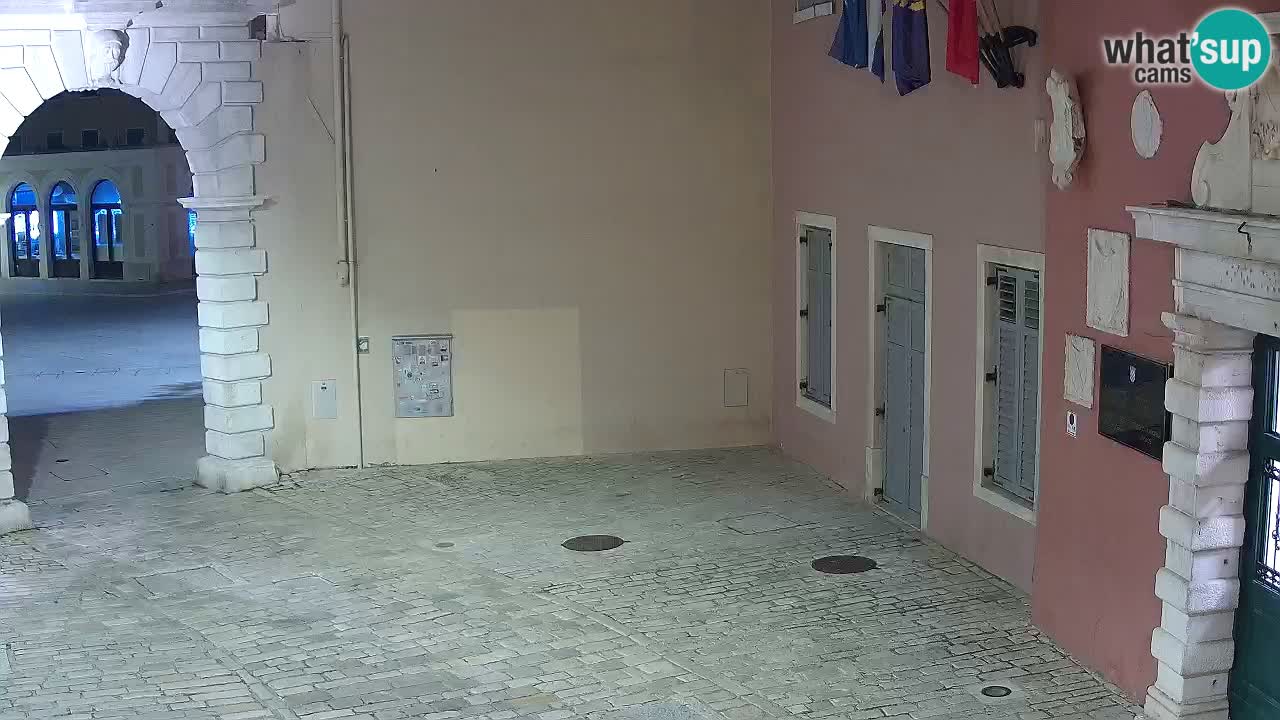 Webcam en direct Rovinj – L’arc de Balbi “Porte de la ville” – Istrie – Croatie