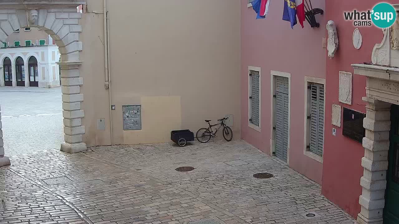 Webcam en direct Rovinj – L&rsquo;arc de Balbi « Porte de la ville » – Istrie – Croatie
