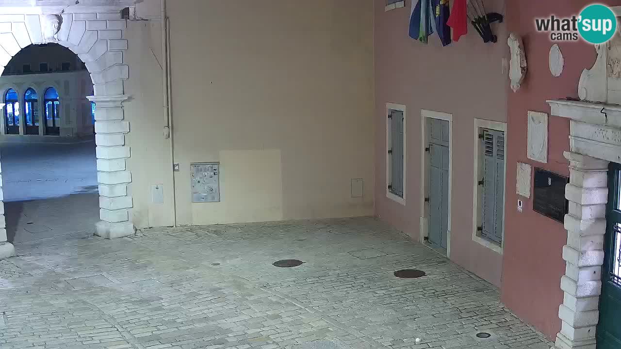 Webcam en direct Rovinj – L’arc de Balbi “Porte de la ville” – Istrie – Croatie