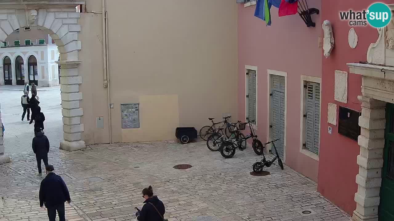 Webcam en vivo Rovinj – “Puerta de la ciudad” Proa de Balbi – Istria – Croacia