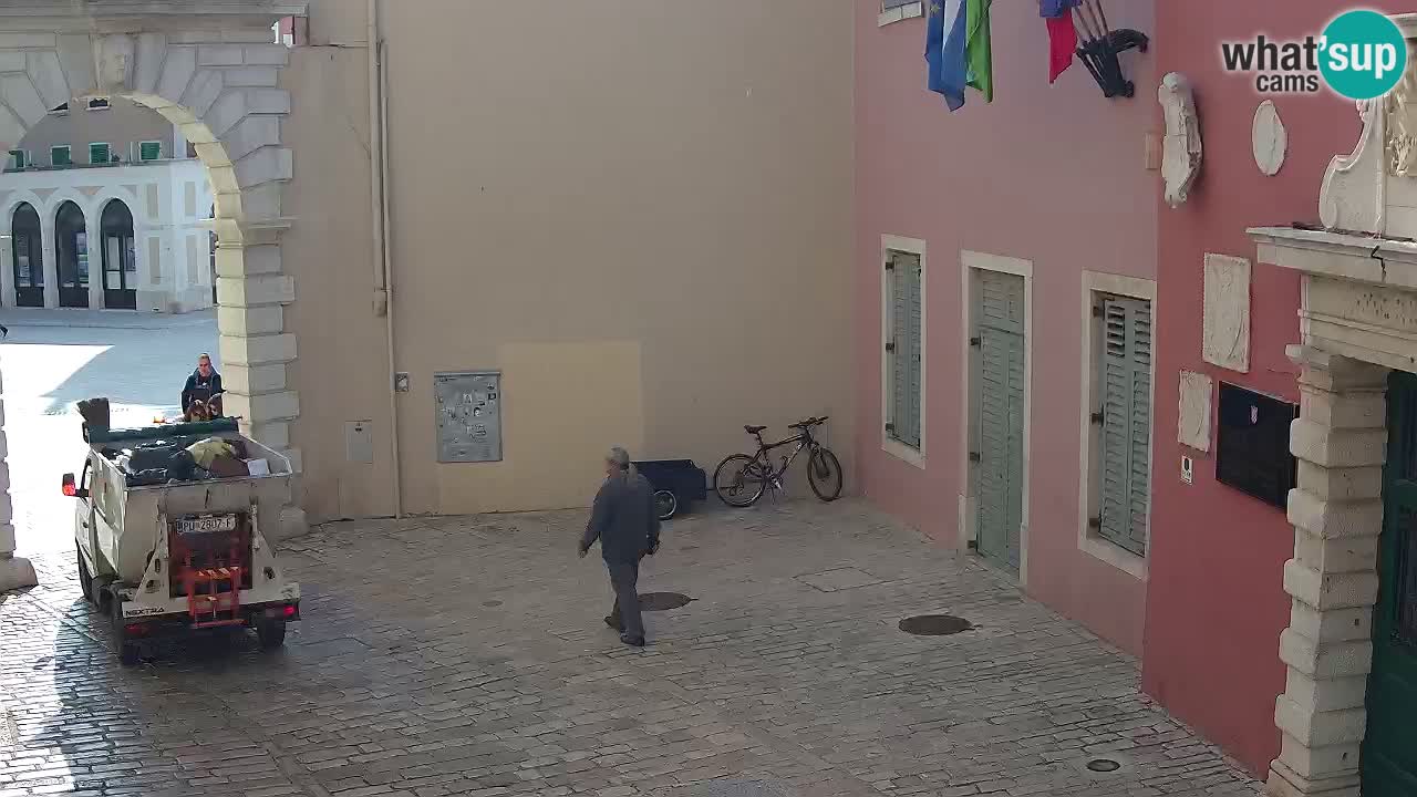 Spletna kamera Rovinj Mestna vrata – Balbijev lok – Istra – Hrvaška