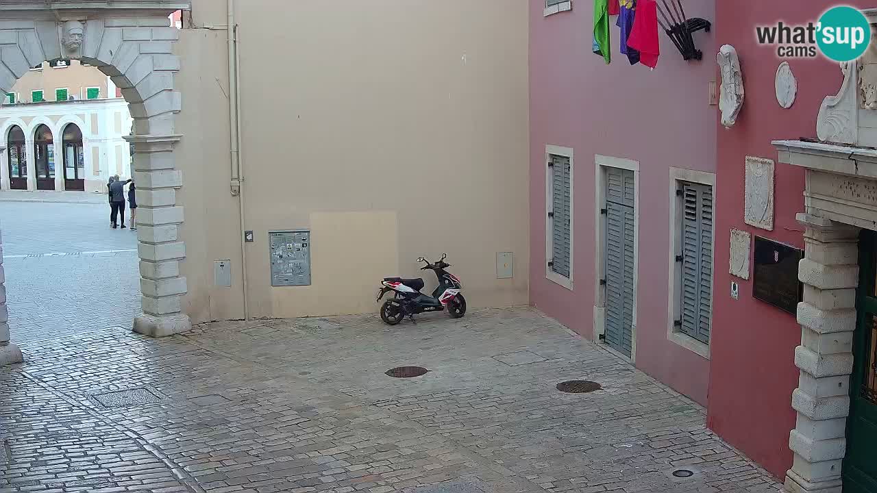 Spletna kamera Rovinj Mestna vrata – Balbijev lok – Istra – Hrvaška