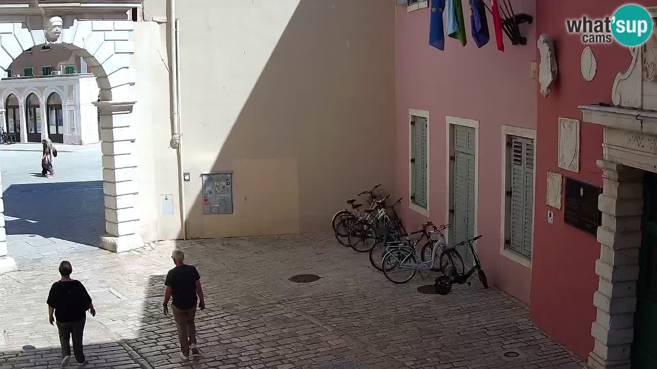 Webcam en vivo Rovinj – “Puerta de la ciudad” Proa de Balbi – Istria – Croacia